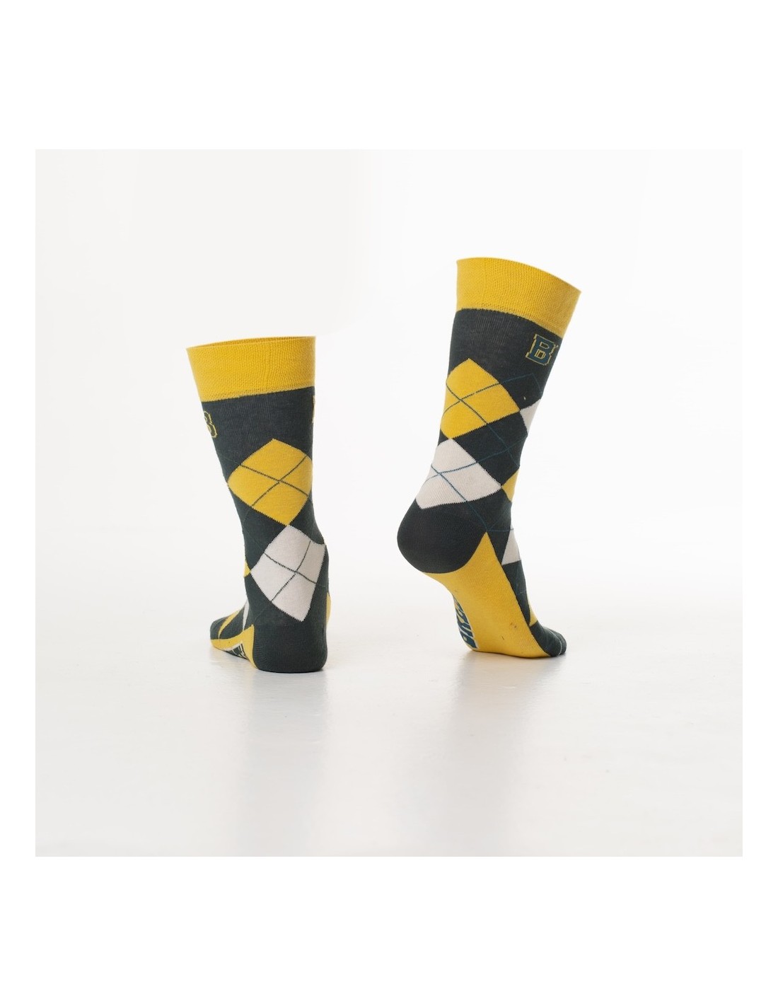 Yellow men\'s socks with the inscription SM19 - Online store - Boutique